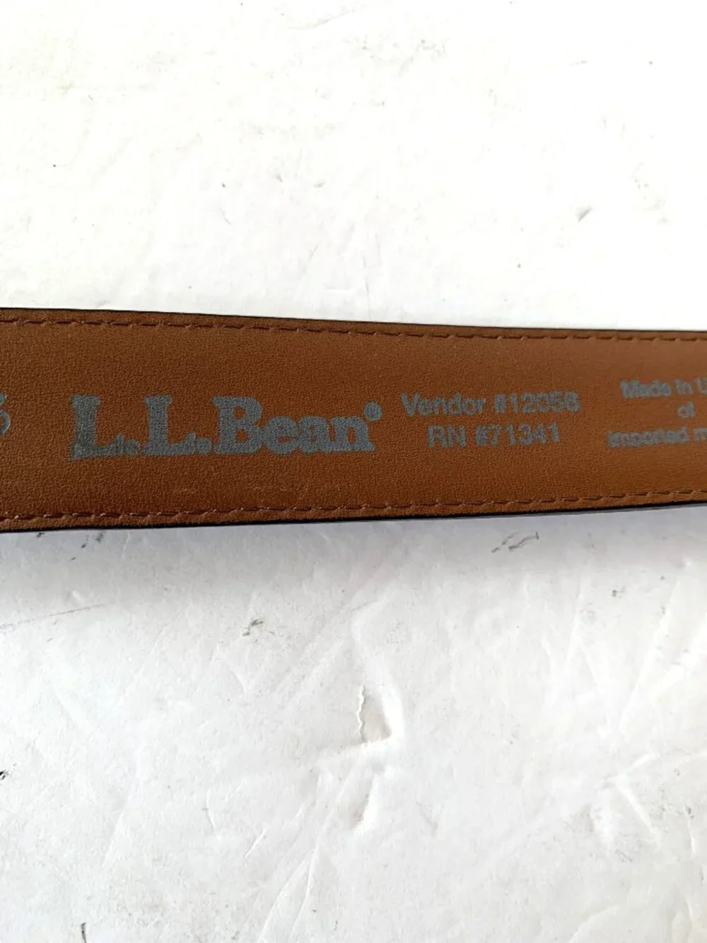 L.L.BEAN GENUINE LEATHER FOR MEN SIZE 44 MADE IN USA  MAHAGONY